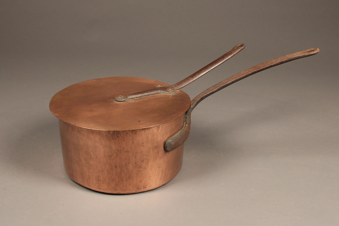 Antique Victorian Copper Large Oval Lidded Casserole Cooking Pot With Swing  Handle 