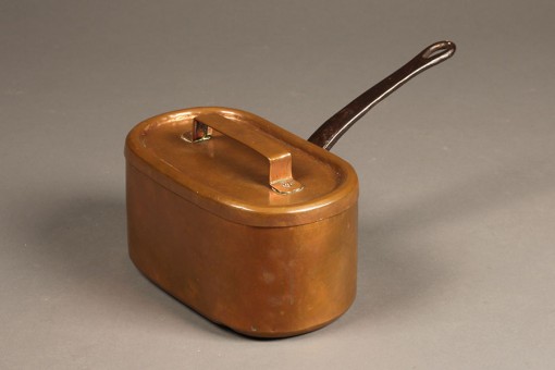 A5319A-19th-century-French-copper-wrought-pot-antique A5319A-19th-century-French-copper-wrought-pot-antique