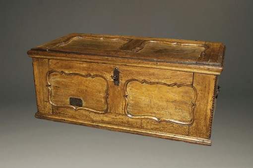 A5372A-antique-french-coffer-blanket-chest1