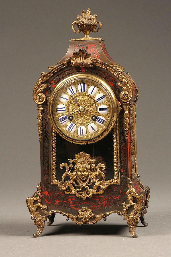 antique mantle clock