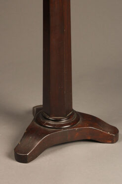 Octagonal wine table A5521D