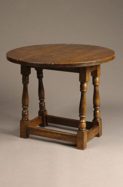 Oak Oval table A5524A