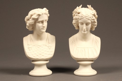 pair of porcelain busts A5568A pair of porcelain busts A5568A