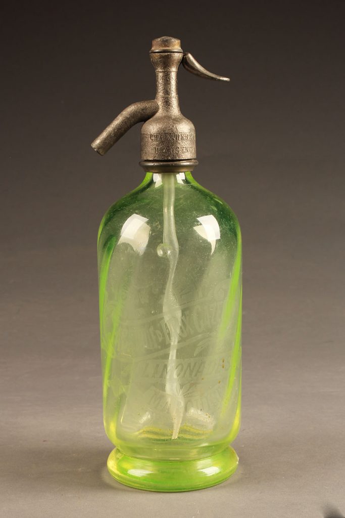 A5626A-antique-seltzer-bottle A5626A-antique-seltzer-bottle