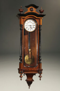 Late 19th century Austrian Vienna regulator