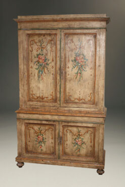 19th century Tuscan cupboard with original polychrome finish